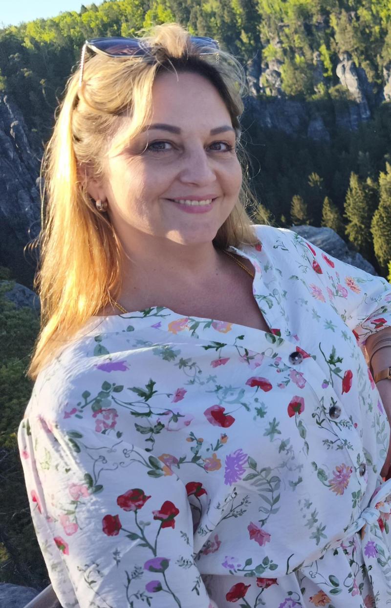 Bild des Benutzers Elena